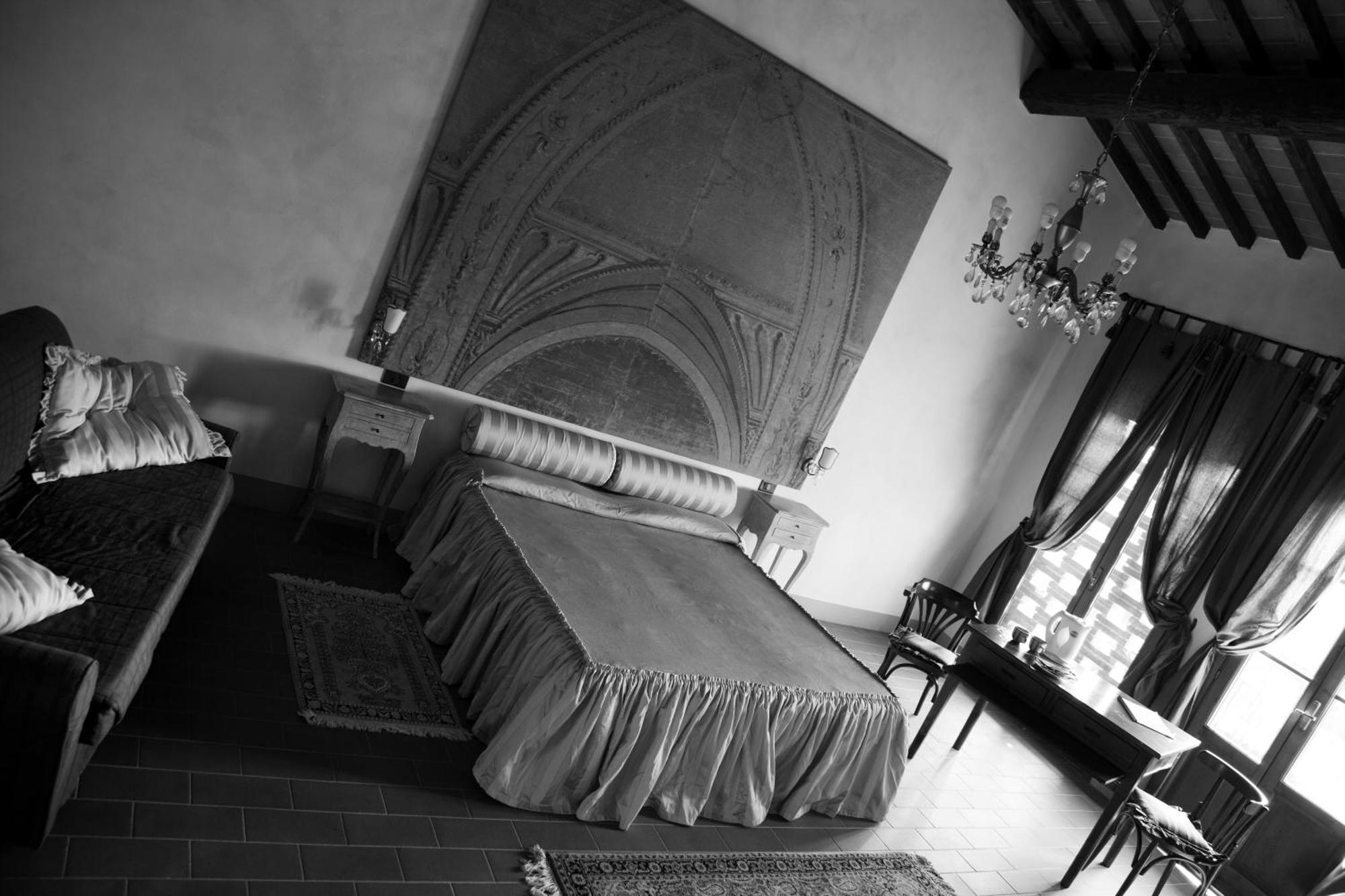 Agriturismo Fattoria Rozzalupi Cerreto Guidi Eksteriør billede