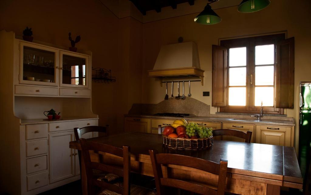 Agriturismo Fattoria Rozzalupi Cerreto Guidi Værelse billede